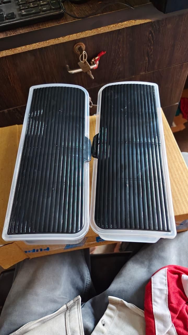 4-in-1 Spice Vault with Measuring Spoons & Airtight Lid (Pack of 2)