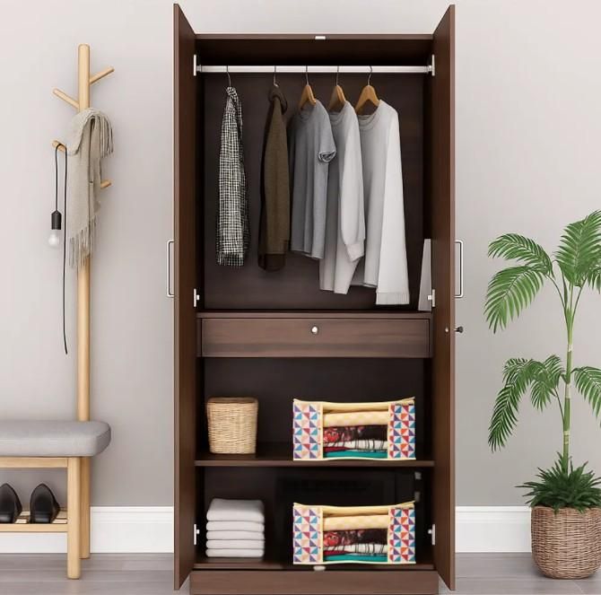 High Quality Triangle Printed Saree Cover – Non-Woven & PVC (Pack of 3/6)