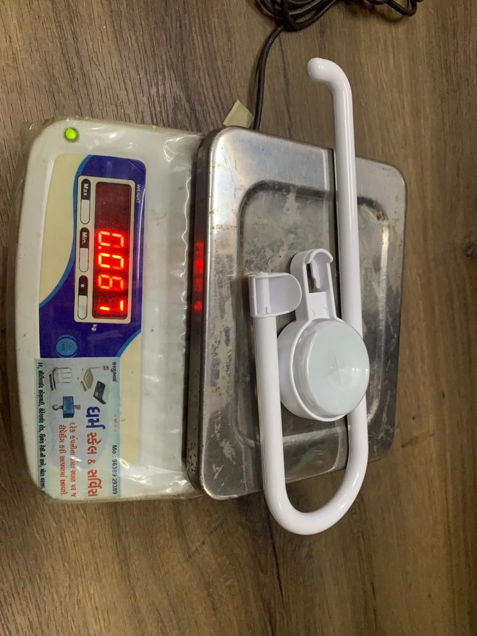 Towel Holder – Non-Drilling Wall Mounted Rack with Suction Cups (Pack of 1)